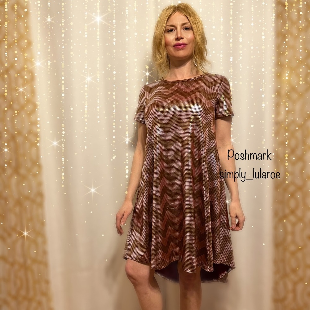 LuLaRoe Elegant Carly with sequins print